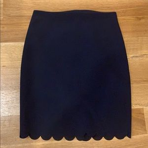 Banana Republic | Scalloped Hem Skirt | Size 2